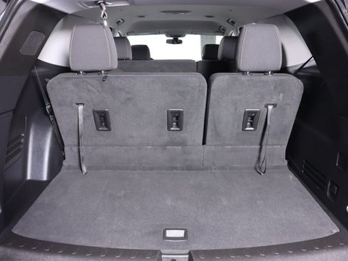 Used 2020 Chevrolet Traverse LS FWD image 34