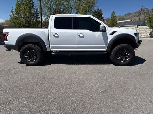 Used 2019 Ford F150 Raptor w/ Equipment Group 802A Luxury AWD/4WD image 13