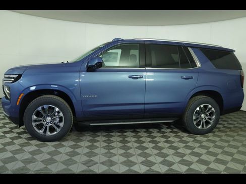 New 2026 Chevrolet Tahoe LS image 2