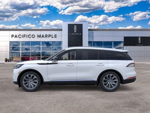 New 2026 Lincoln Aviator AWD image 3