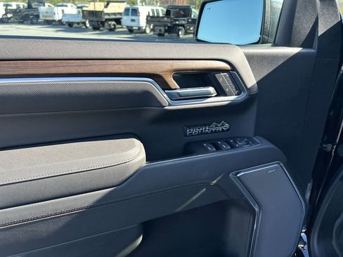 New 2026 Chevrolet Silverado 1500 High Country w/ Technology Package AWD/4WD image 20