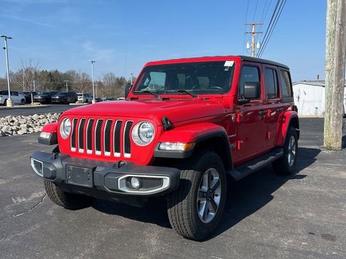 Used 2020 Jeep Wrangler Unlimited Sahara image 5