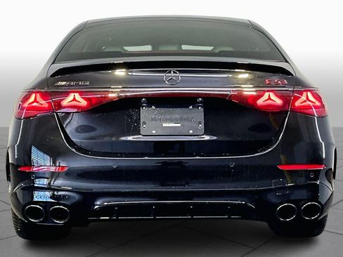 New 2026 Mercedes-Benz E 53 AMG e 4MATIC Sedan image 4