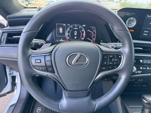 Used 2022 Lexus ES 350 w/ Premium Package image 12