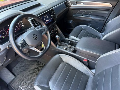 Used 2020 Volkswagen Atlas Cross Sport SEL Premium AWD/4WD image 9