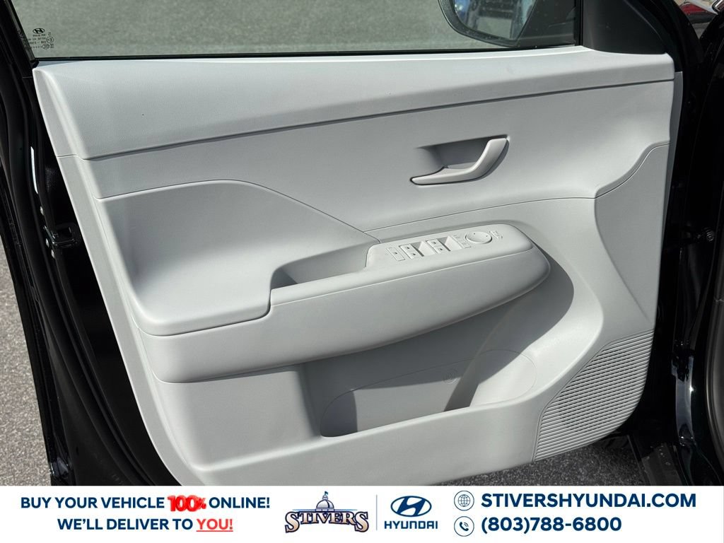 Used 2026 Hyundai Kona SE FWD image 19
