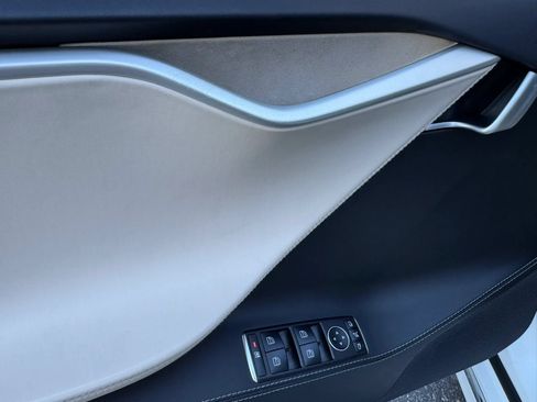 Used 2017 Tesla Model S 75D AWD/4WD image 43