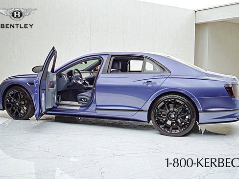 Used 2023 Bentley Flying Spur V8 image 7