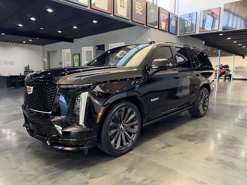 Used 2026 Cadillac Escalade V w/ LPO, Floor Liner Package image 1