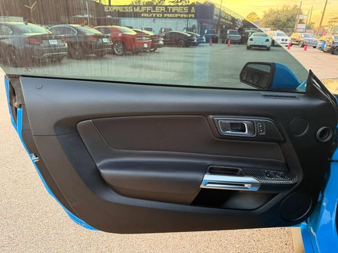 Used 2022 Ford Mustang GT w/ GT Performance Package RWD image 21