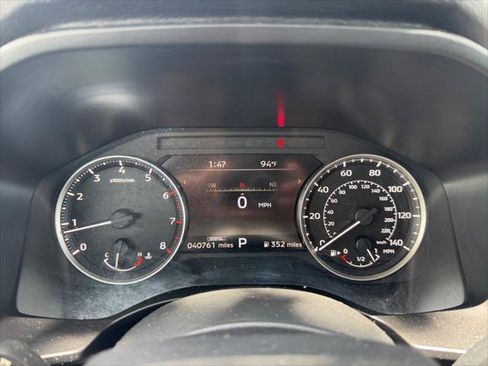 Used 2025 Mitsubishi Outlander SE FWD image 24