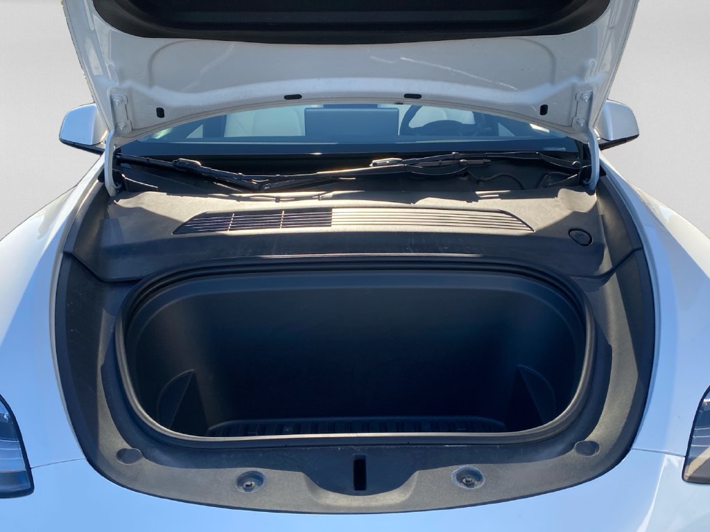 Used 2021 Tesla Model Y Long Range AWD/4WD image 27