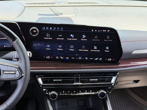 New 2026 Chevrolet Traverse RS w/ LPO, Floor Liner Package image 4