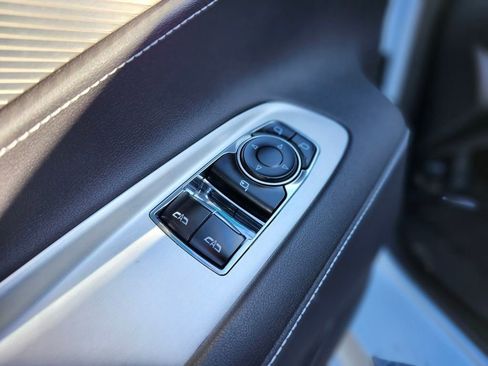 Used 2023 Chevrolet Corvette Stingray Preferred Cpe w/ Z51 Performance Package RWD image 10