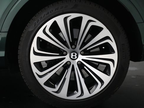 Certified 2021 Bentley Bentayga AWD/4WD image 15
