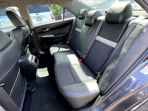 Used 2012 Toyota Camry SE FWD image 29