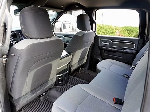 Certified 2022 RAM 2500 Big Horn w/ Cold Weather Group image 19