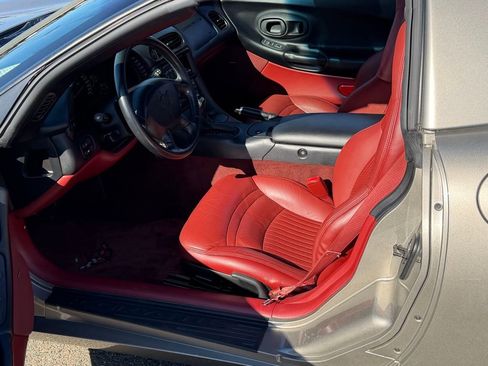 Used 1998 Chevrolet Corvette Coupe w/ Roof Pkg image 9