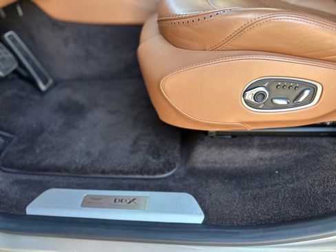 Used 2021 Aston Martin DBX image 26