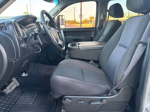 Used 2011 Chevrolet Silverado 3500 LT w/ Suspension Package, Off-Road image 9
