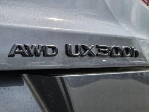New 2026 Lexus UX 300h AWD image 8