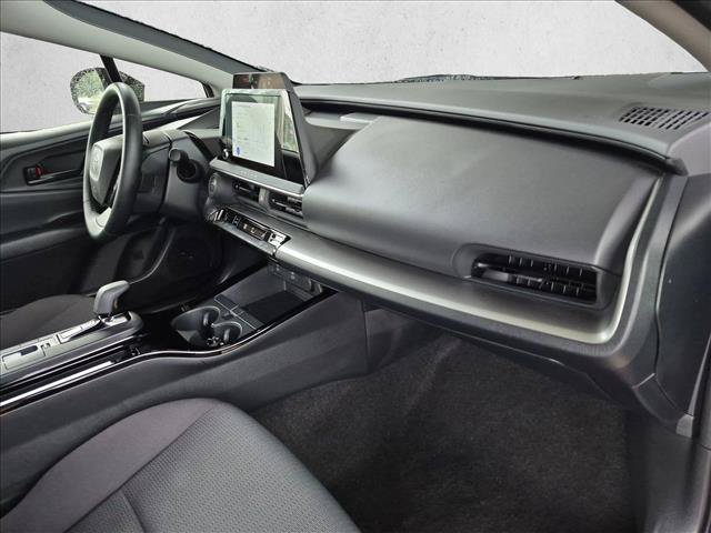 Certified 2025 Toyota Prius LE FWD image 20