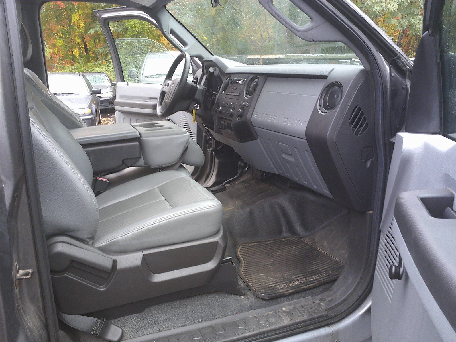 Used 2012 Ford F250 XL w/ Snow Plow Prep Pkg AWD/4WD image 13