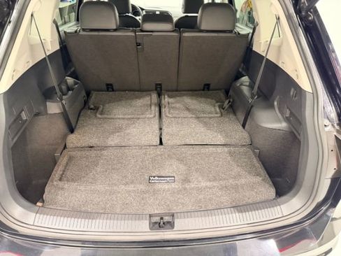 Used 2018 Volkswagen Tiguan SE AWD/4WD image 20