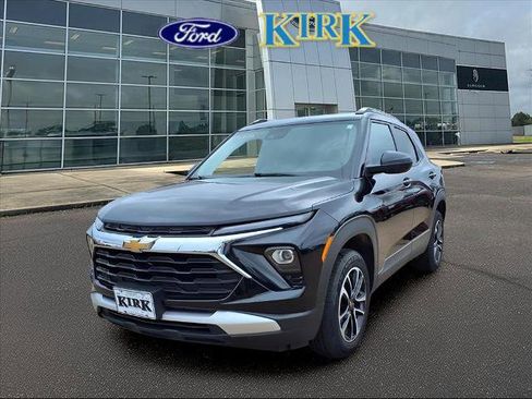 Used 2024 Chevrolet TrailBlazer LT image 4