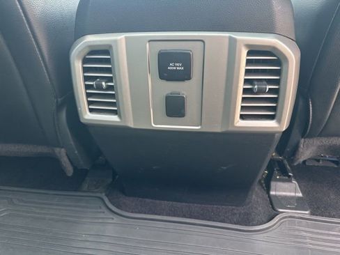 Used 2015 Ford F150 Lariat image 50