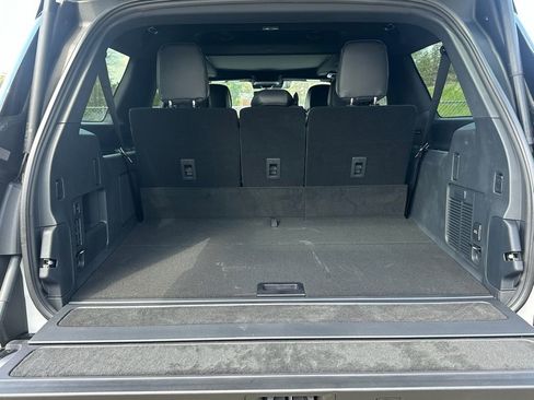 New 2026 Lincoln Navigator L Reserve AWD/4WD image 25