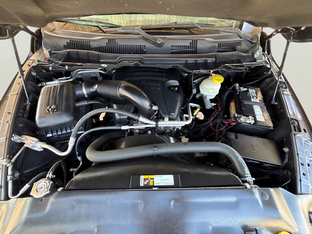Used 2018 RAM 1500 Express RWD image 17