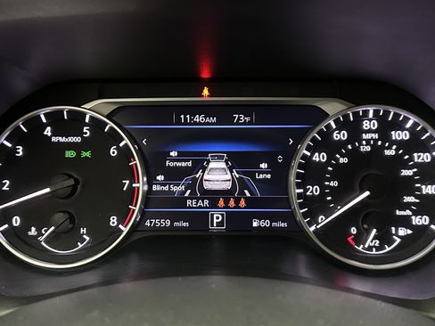 Used 2024 Nissan Sentra SV FWD image 17