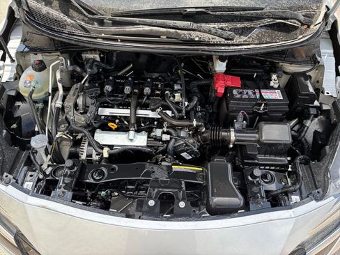 Used 2025 Nissan Versa SV FWD image 30