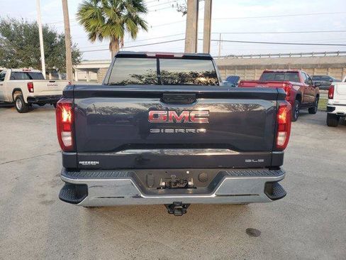 New 2026 GMC Sierra 1500 SLE image 6