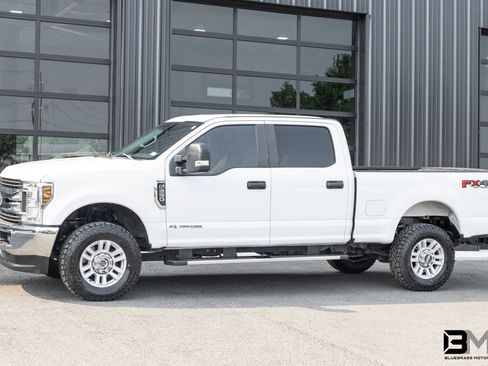 Used 2018 Ford F250 XL w/ STX Appearance Package AWD/4WD image 3