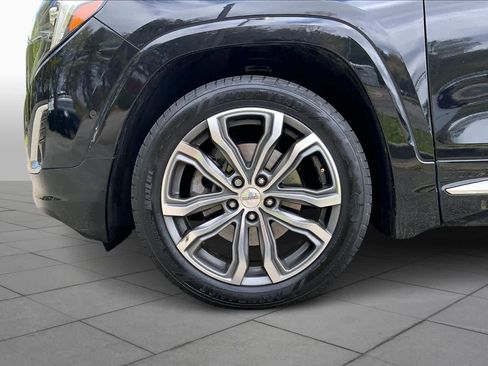 Used 2018 GMC Terrain Denali w/ Advanced Safety Package image 11