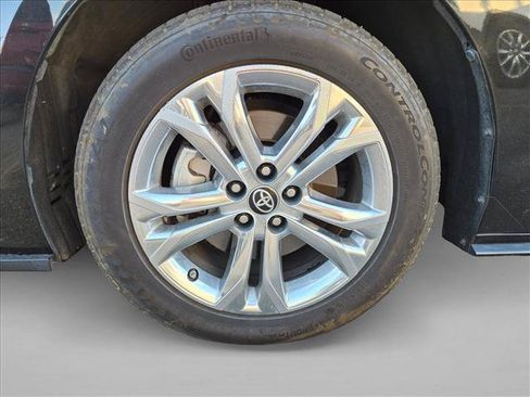 Used 2021 Toyota Sienna XSE w/ XSE Plus Package AWD/4WD image 16