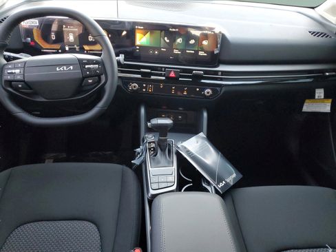 New 2026 Kia Sportage LX w/ LX Convenience Package AWD/4WD image 23