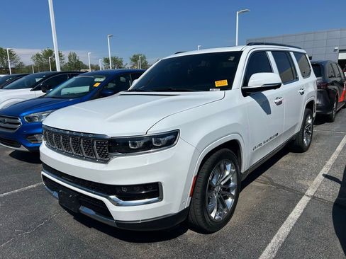Used 2022 Jeep Grand Wagoneer Series II w/ Premium Group II AWD/4WD image 2