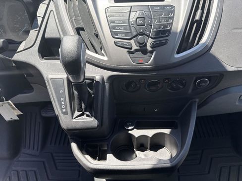 Used 2015 Ford Transit 350 XLT RWD image 19