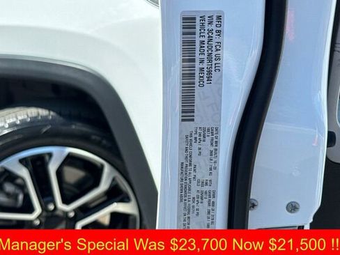 Used 2024 Jeep Compass Limited image 25