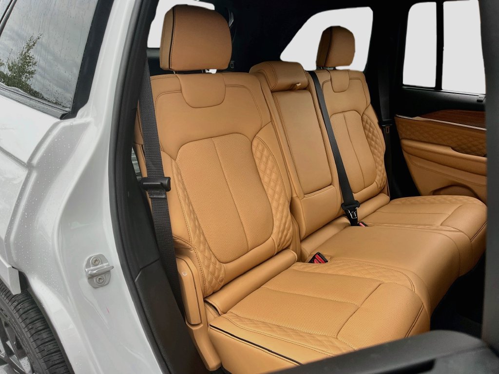 New 2027 Jeep Grand Cherokee Summit w/ Adv Protech Group IV AWD/4WD image 29