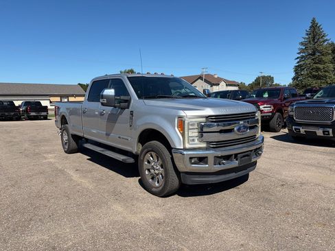 Used 2017 Ford F350 Lariat w/ Lariat Ultimate Package AWD/4WD image 2
