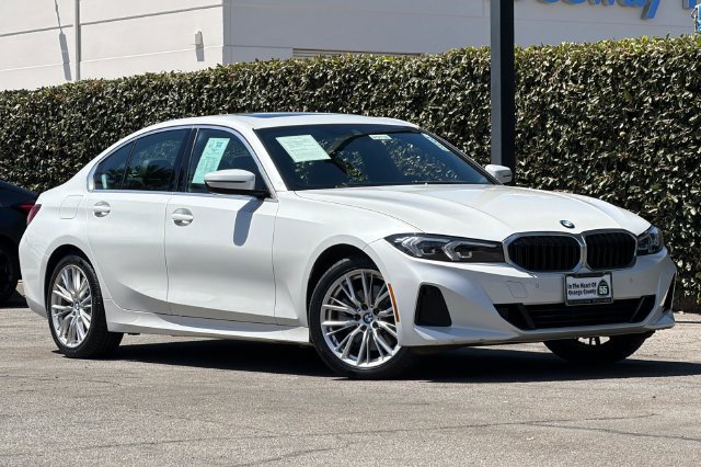 Used 2024 BMW 330i Sedan RWD image 2