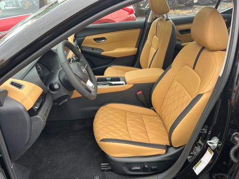 New 2025 Nissan Sentra SV w/ SV Premium Package image 13