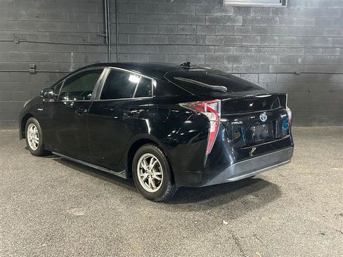 Used 2016 Toyota Prius Two image 3