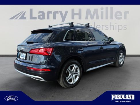 Used 2019 Audi Q5 2.0T Premium w/ Convenience Package AWD/4WD image 5
