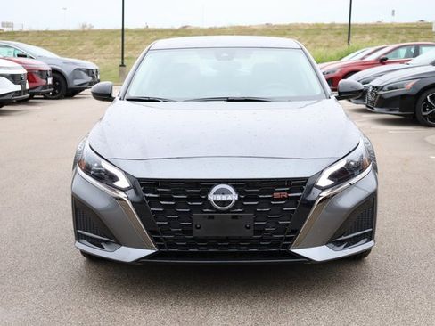 New 2025 Nissan Altima 2.5 SR image 3