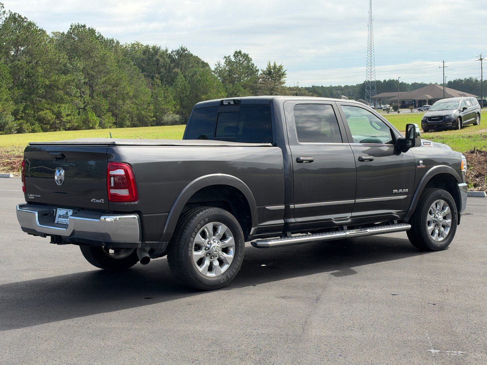Used 2024 RAM 3500 Limited AWD/4WD image 5